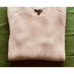 Pale pink light weight knit sweater